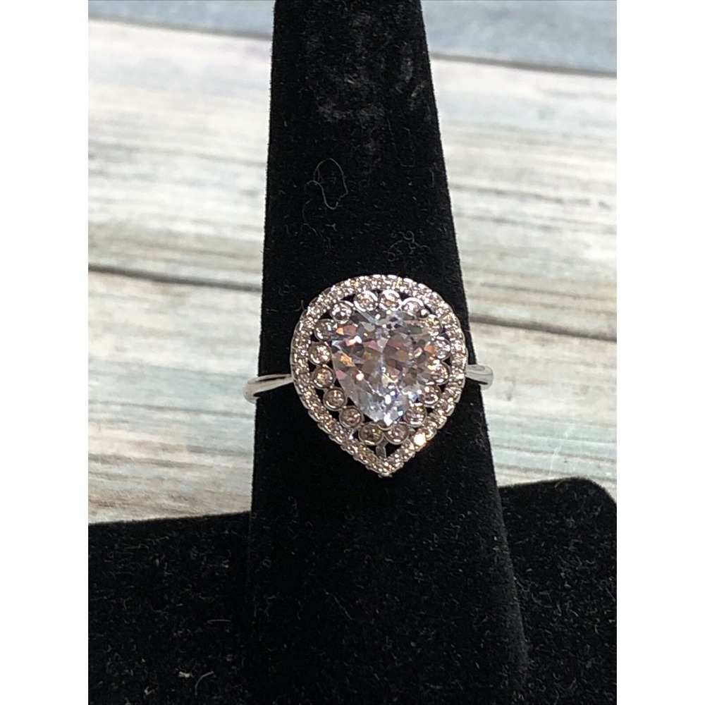 Tear Drop Pave Silver Tone Halo Ring‎ Cocktail size 8 CZ NWT